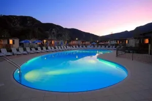 Camping - Fondotoce di Verbania - Piémont - Résidence Il Borgo delle Arti