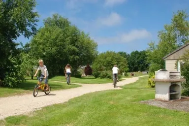 Camping - Pleumeur-Bodou - Bretagne - Village de Chalets Stereden