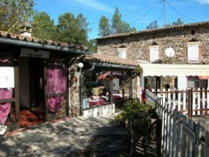 Camping - Saint-Étienne-Vallée-Française - Languedoc-Roussillon - Village de Gîtes Le Martinet