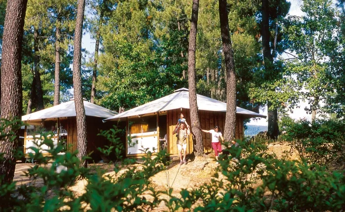 Camping - Joyeuse - Rhône-Alpes - Village de vacances la Croix de Vinchannes