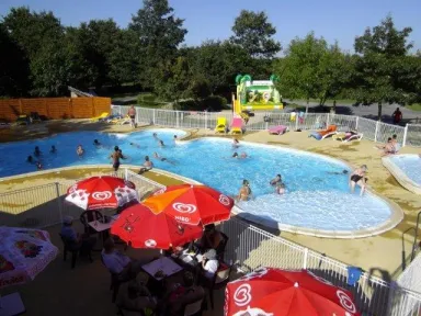 Camping - Saint-André-des-Eaux - Pays de Loire - Village Residentiel Les Chalands Fleuris