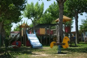 Camping - Martinsicuro - Abruzzes - Village Rivanuova