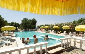 Camping - Numana - Marches - Village Riviera