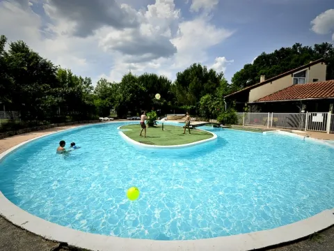 Camping - Saint-Sozy - Midi-Pyrénées - Village Vacances du Port