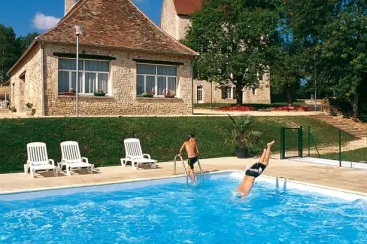 Camping - La Bussière - Poitou-Charentes - Village Vacances La Bertholière