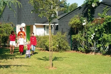 Camping - Forges-les-Eaux - Haute-Normandie - Village Vacances Le Milcipie