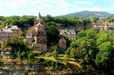 Camping - Espalion - Midi-Pyrénées - Village Vacances Aux Portes des Monts d’Aubrac