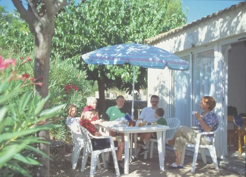 Camping - Montagnac - Languedoc-Roussillon - Village Vacances Les Vignes