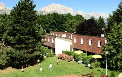 Camping - Saint-Bonnet-en-Champsaur - Provence-Alpes-Côte d'Azur - Villages Saint-Bonnet-en Champsaur
