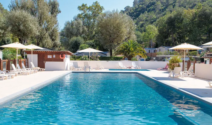 Camping Au Vallon Rouge