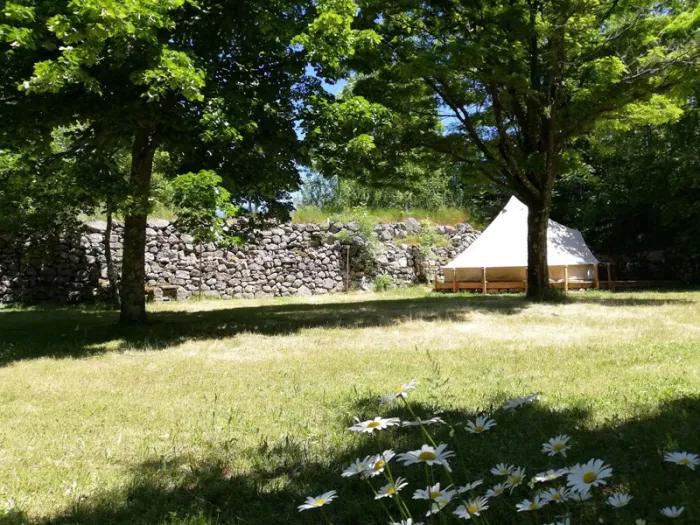 Camping - Mayres - Rhône-Alpes - Auprés de mon Arbre