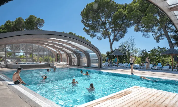 Camping - Vedène - Provence-Alpes-Côte d'Azur - Avignon Parc