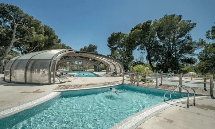 Camping - Vedène - Provence-Alpes-Côte d'Azur - Avignon Parc