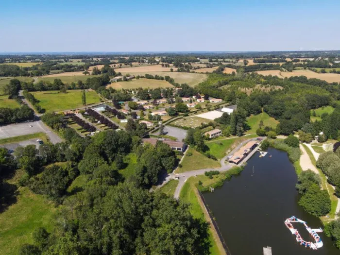 Camping - Celles-sur-Belle - Poitou-Charentes - Base de Loisirs du Lambon
