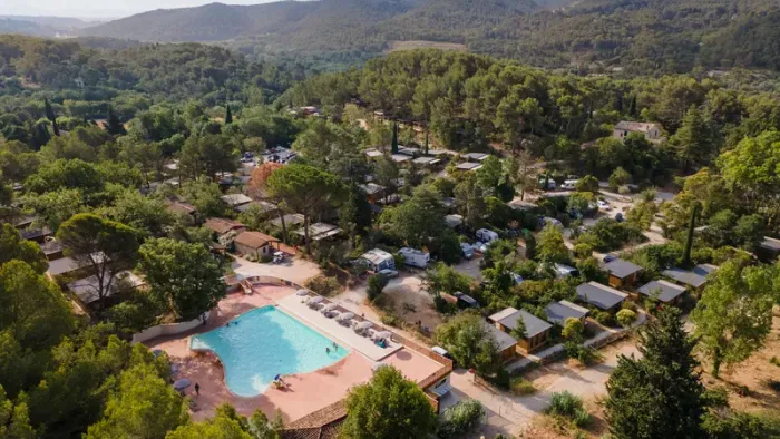 Camping - Aix-en-Provence - Provence-Alpes-Côte d'Azur - Camping Aix-en-Provence
