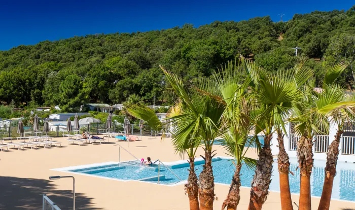 Camping - La Garde-Freinet - Provence-Alpes-Côte d'Azur - Domaine de Miremer
