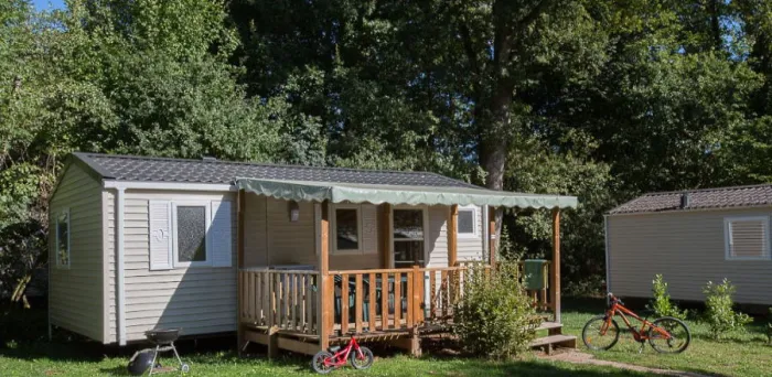 Camping - Collonges la Rouge - Limousin - Camping de Collonges-la-Rouge