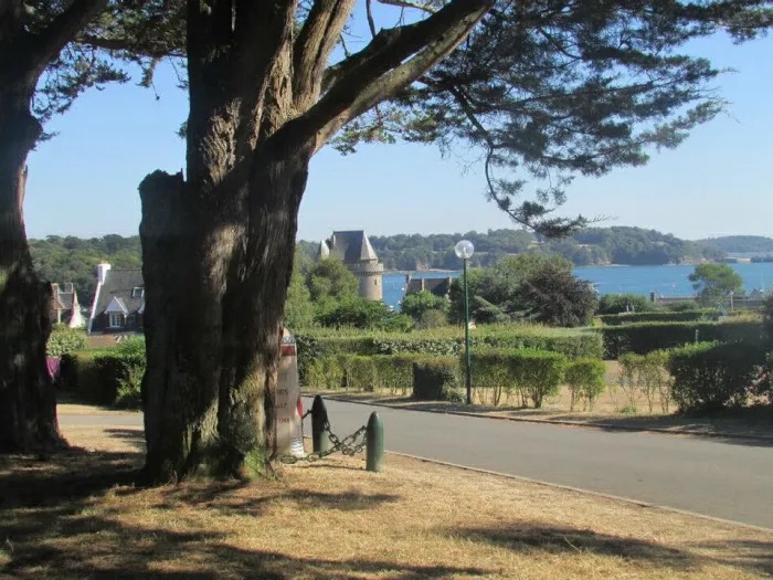 Camping - Saint-Malo - Bretagne - Camping de la Cité d'Alet