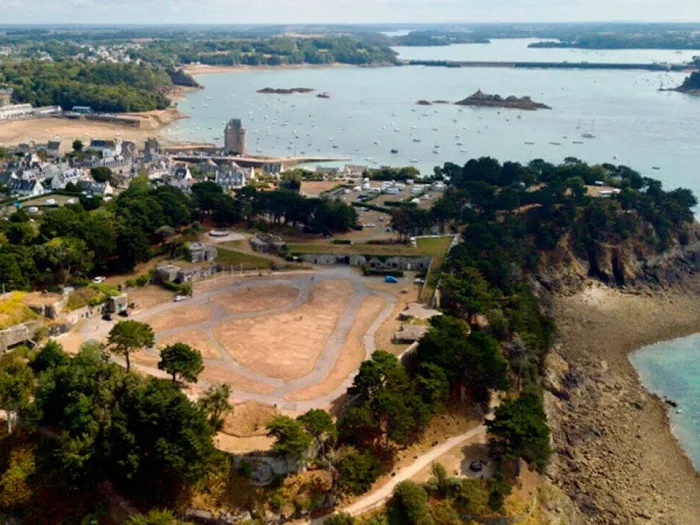 Camping - Saint-Malo - Bretagne - Camping de la Cité d'Alet