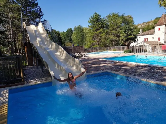 Camping - Saint-Pantaléon - Midi-Pyrénées - Camping des Arcades