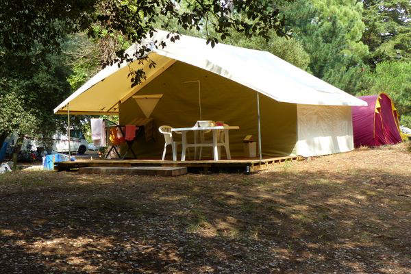 Camping - Saint-Vincent-sur-Jard - Pays de Loire - Camping Du Pied Girard