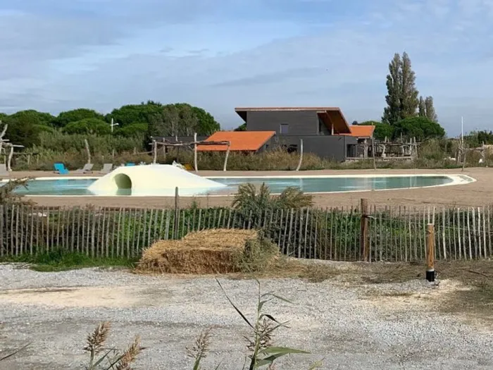 Camping - Arles - Provence-Alpes-Côte d'Azur - Camping Les Bois Flottés