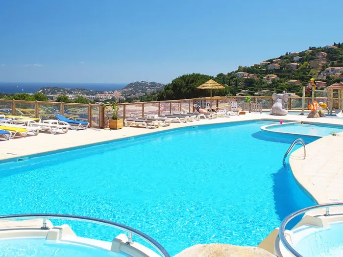 Camping - Cavalaire-sur-Mer - Provence-Alpes-Côte d'Azur - Cros de Mouton
