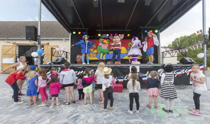 Camping - Onzain - Grand Centre - Domaine de Dugny