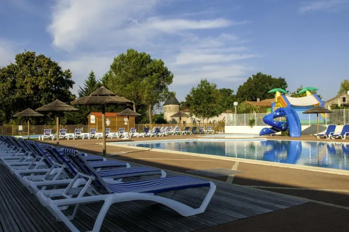 Camping - Avrillé - Pays de Loire - Domaine des Forges