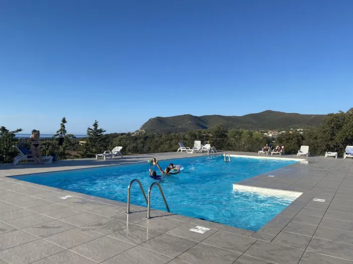 Camping - Belgodère - Corse - Domaine Le Clos des chênes