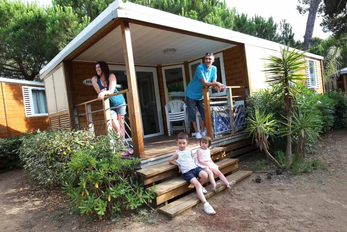 Camping - Hyères - Provence-Alpes-Côte d'Azur - Camping Les Salines - îlot Eurosurf