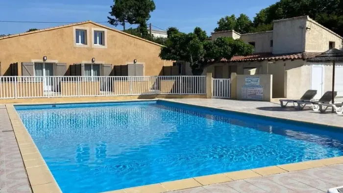 Camping - Arles - Provence-Alpes-Côte d'Azur - L'Arlésienne