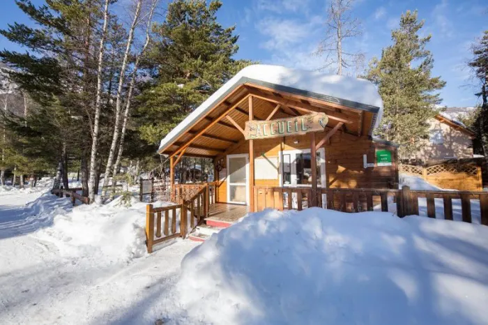 Camping - Saint-Martin de Queyrières - Provence-Alpes-Côte d'Azur - L'Iscle de Prelles