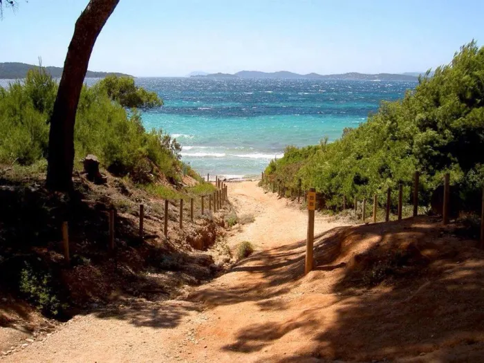 Camping - La Londe-les-Maures - Provence-Alpes-Côte d'Azur - La Brûlade