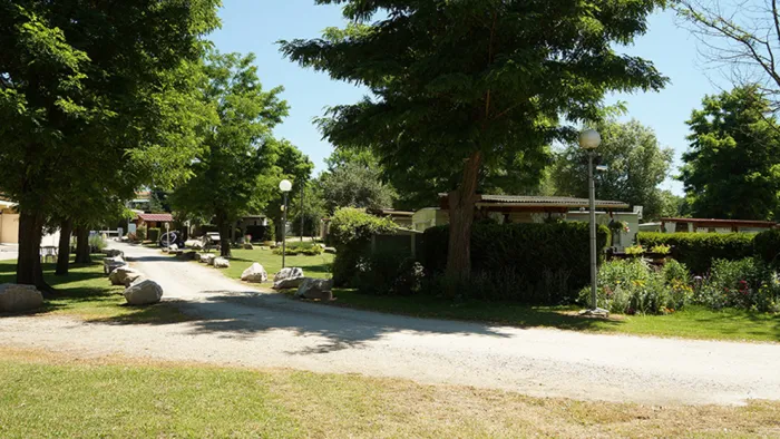 Camping - Bas-en-Basset - Auvergne - La Camargue