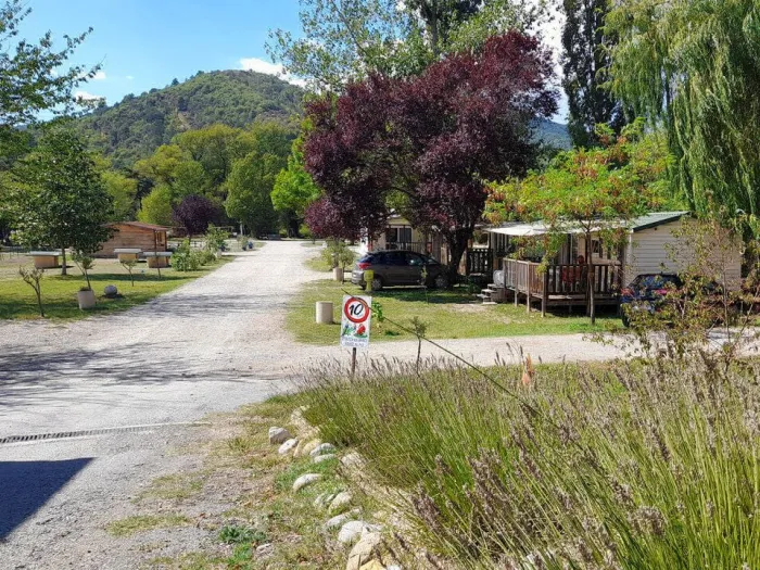 Camping - Beynes - Provence-Alpes-Côte d'Azur - La Célestine