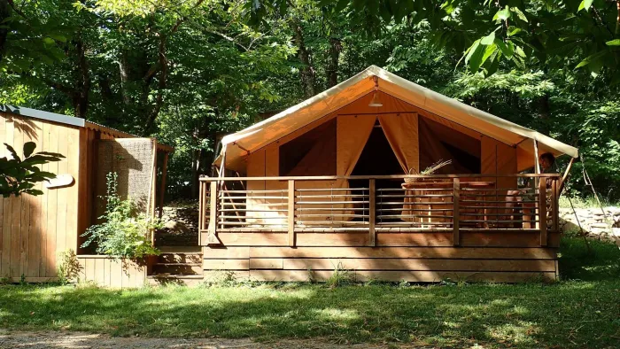 Camping - Gravières - Rhône-Alpes - La Châtaigneraie