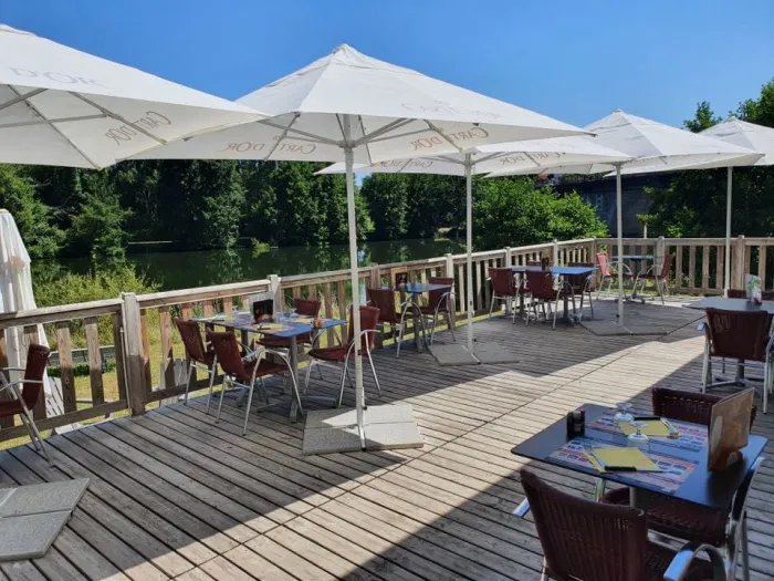 Camping - Montpon-Ménestérol - Aquitaine - La Cigaline