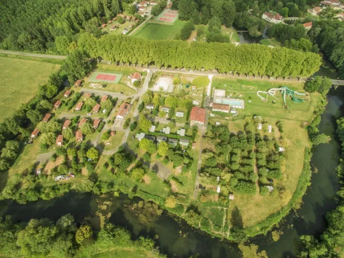 Camping - Saint-Aulaye - Aquitaine - La Dordogne Verte