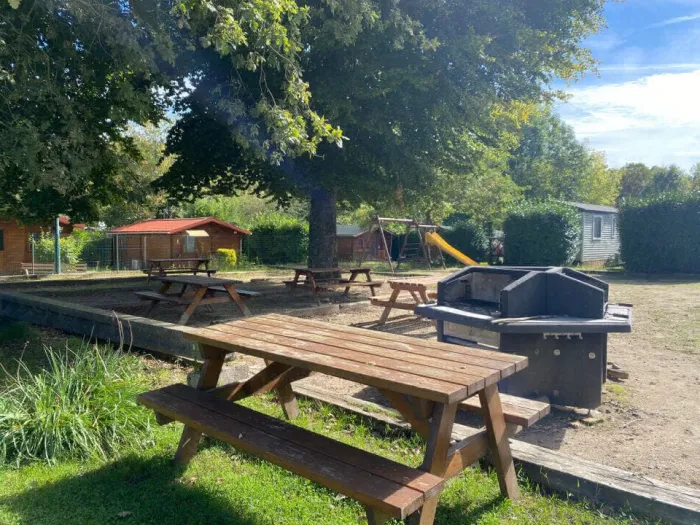 Camping - Angicourt - Picardie - La Faloise