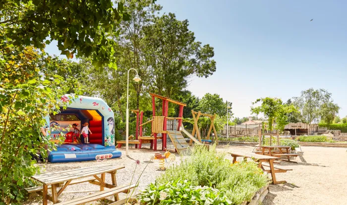 Camping - Saint-Hilaire-la-Forêt - Pays de Loire - La Grand'Métairie