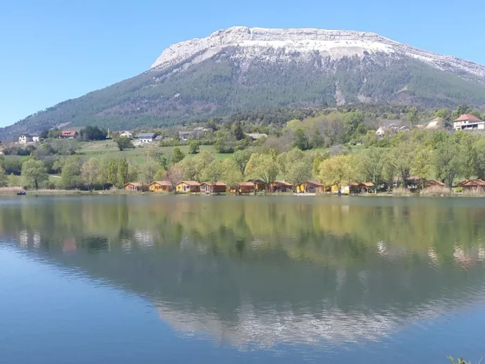 Camping - La Freissinouse - Provence-Alpes-Côte d'Azur - La Motte Flottante