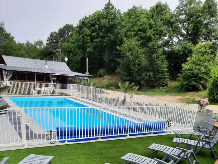 Camping - Clergoux - Limousin - La Petite Riviere