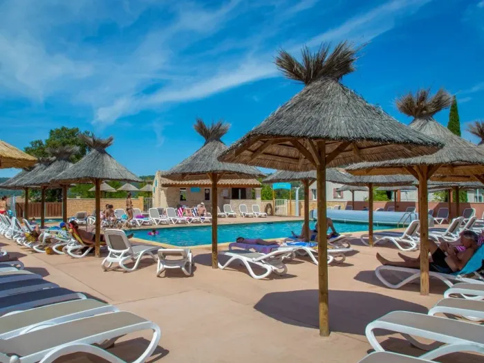 Camping - Gréoux-les-Bains - Provence-Alpes-Côte d'Azur - La Pinède