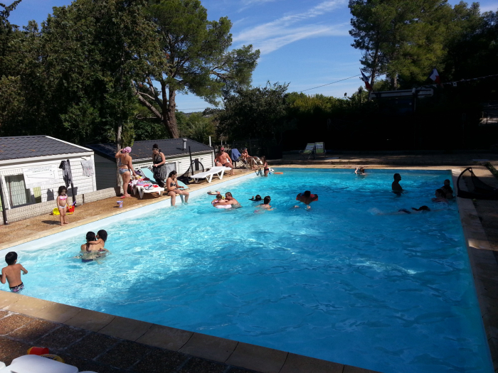 Camping La Pinede - Cornillon-Confoux