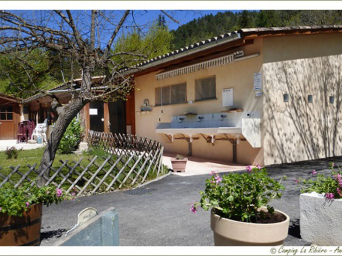 Camping - Annot - Provence-Alpes-Côte d'Azur - La Ribiere