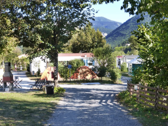 Camping - Annot - Provence-Alpes-Côte d'Azur - La Ribiere