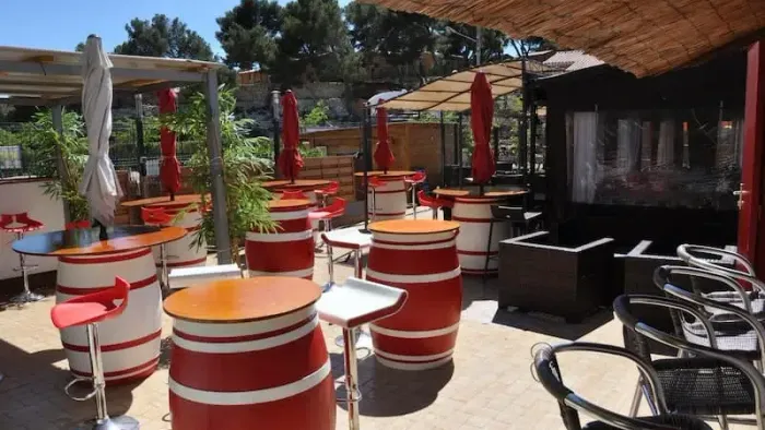 Camping - Martigues - Provence-Alpes-Côte d'Azur - La Source