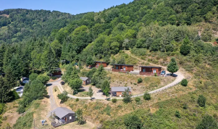 Camping - Neuvéglise - Auvergne - Le Belvédère