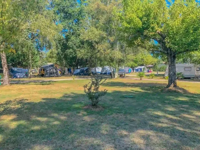 Camping - Hourtin - Aquitaine - Le Bon Coin